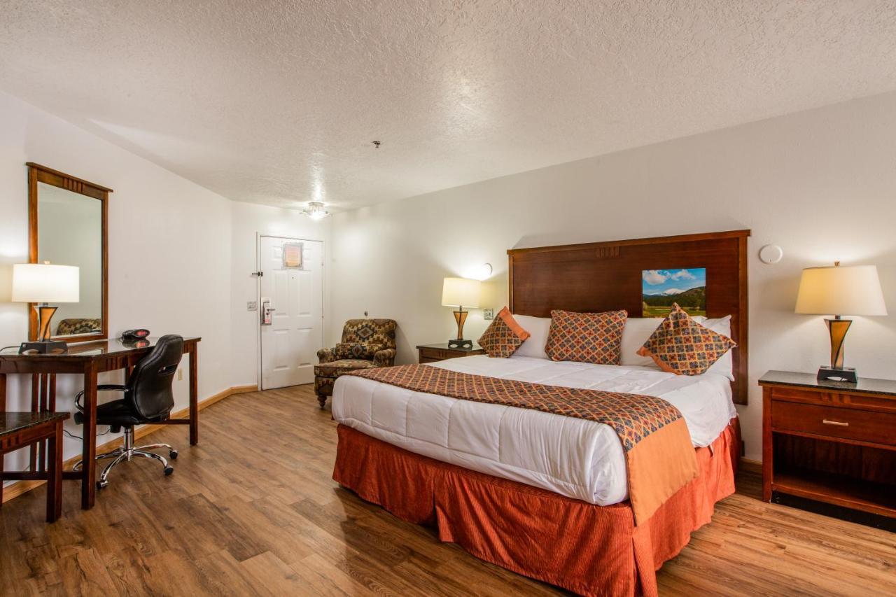 Sandia Peak Old Town Abq, A Howard Johnson By Wyndham Motel Albuquerque