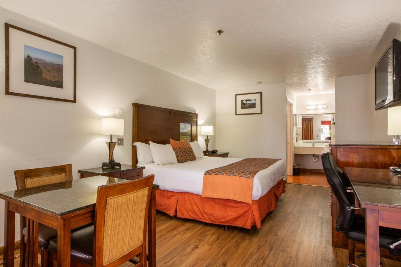 Sandia Peak Old Town Abq, A Howard Johnson By Wyndham 2*