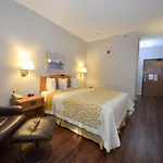 Days Inn & Suites By Wyndham Airport Albuquerque