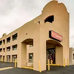 Econo Lodge East
