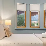 Elena\'S Sandia Sanctuary - An Irvie Home