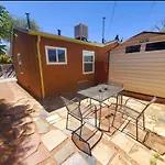 Pet Friendly Modern Casita In Heart Of Nob Hill
