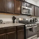 Modern Home 3Br Next To Airport & Netflix