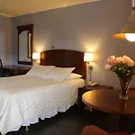 Hiway House Motel