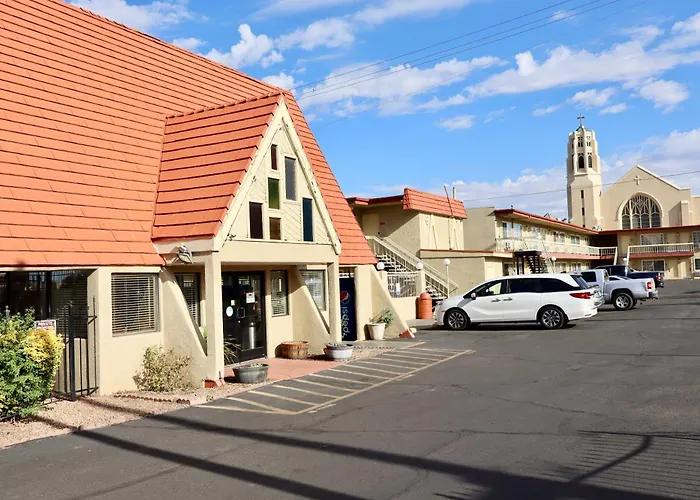 Super 8 By Wyndham Albuquerque Downtown