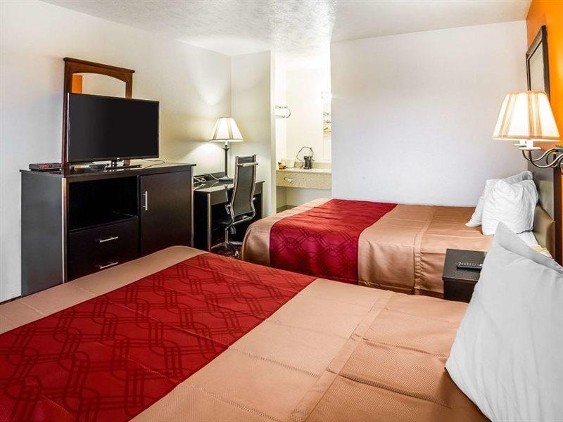 Super 8 By Wyndham Downtown Motel Albuquerque