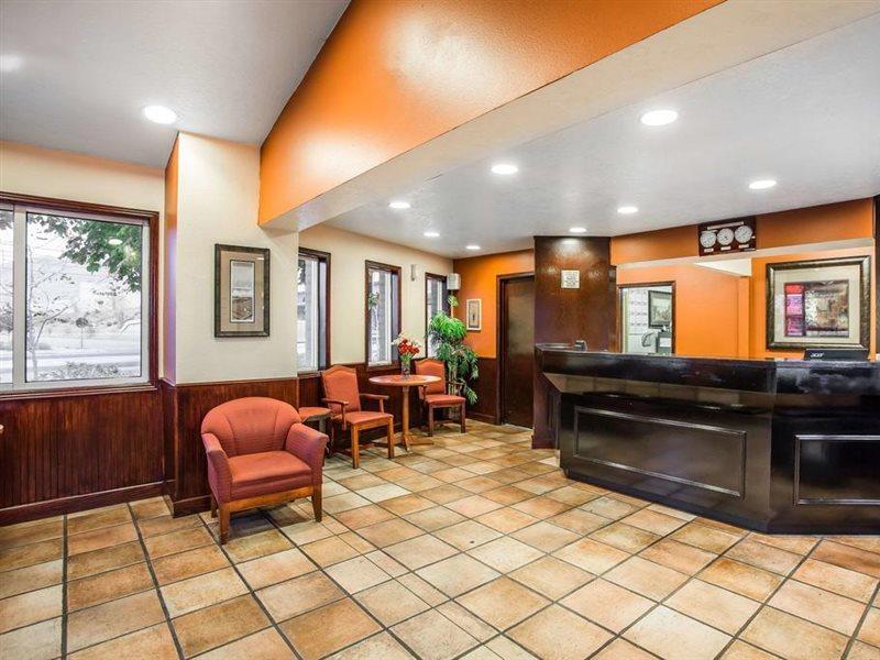 Motel Super 8 By Wyndham Downtown Albuquerque