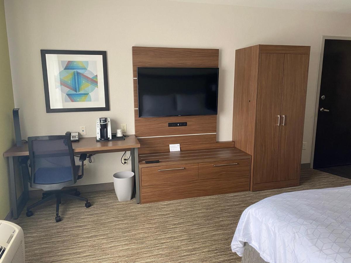 Hotel Express & Historic Old Town By Ihg
