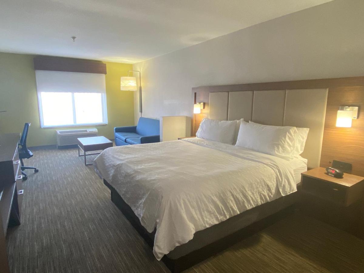 Hotel Express & Historic Old Town By Ihg 3*