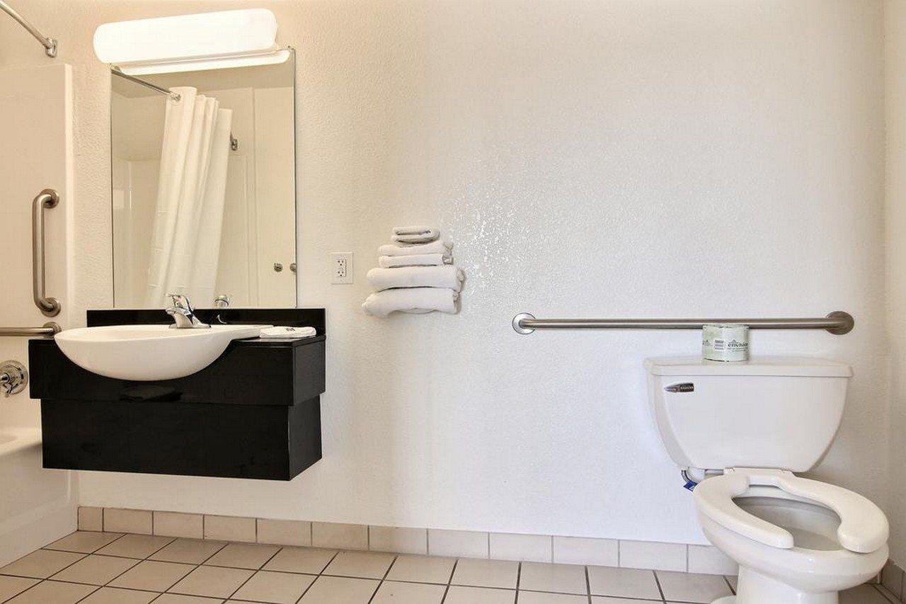 Hotel 6-albuquerque, Nm - South - Airport 2*