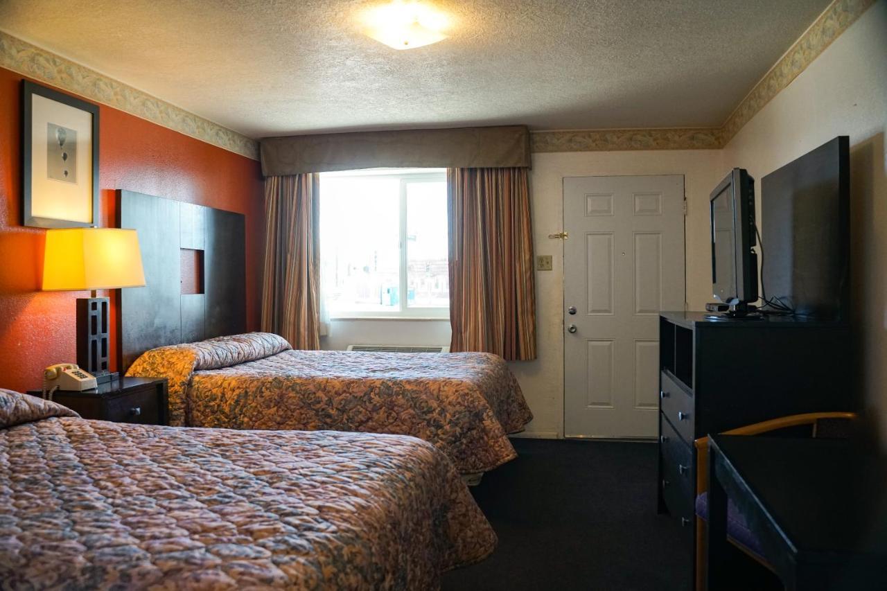 Inn Downtown 2*