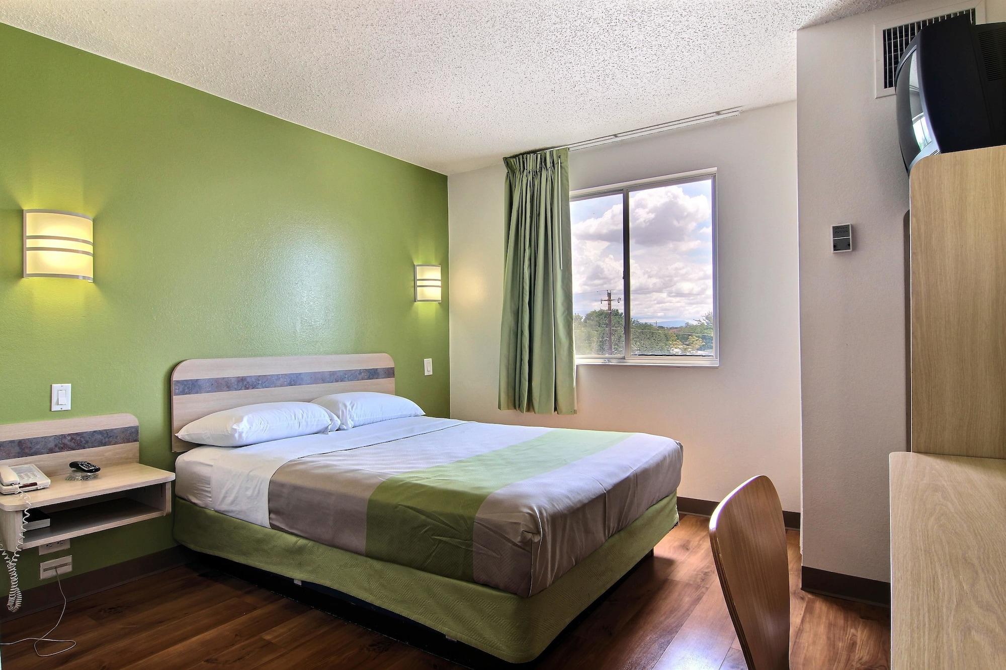 6-albuquerque, Nm - North Hotel 2*