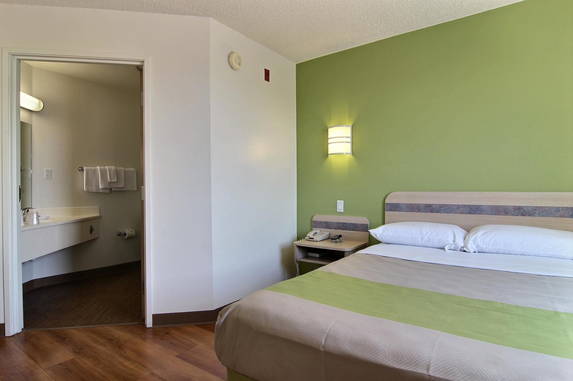 Hotel 6-albuquerque, Nm - North 2*