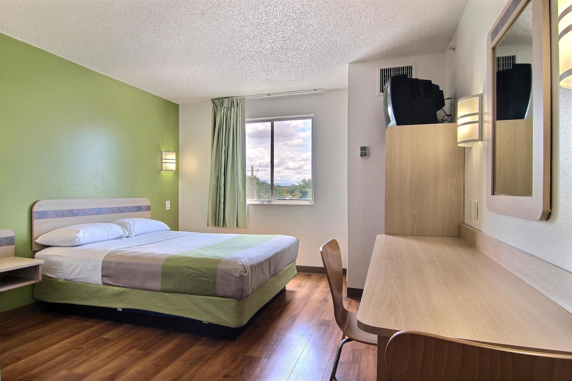 Hotel 6-albuquerque, Nm - North 2*