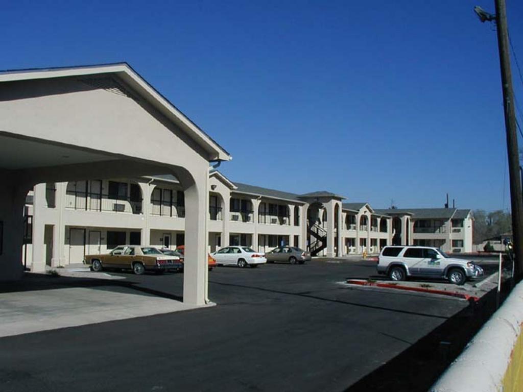 American & Hotel 3*