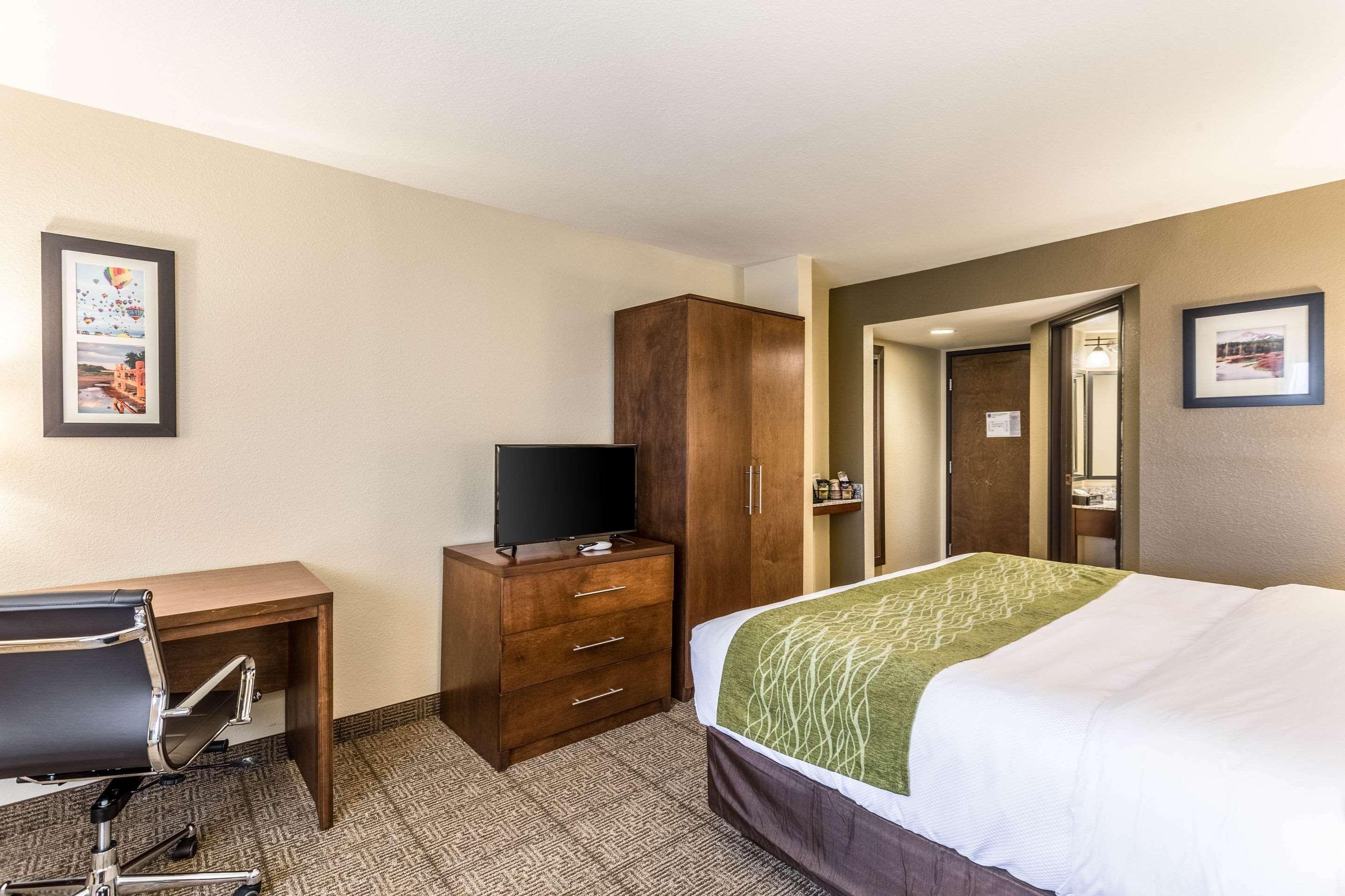 Comfort & Downtown Hotel 2*