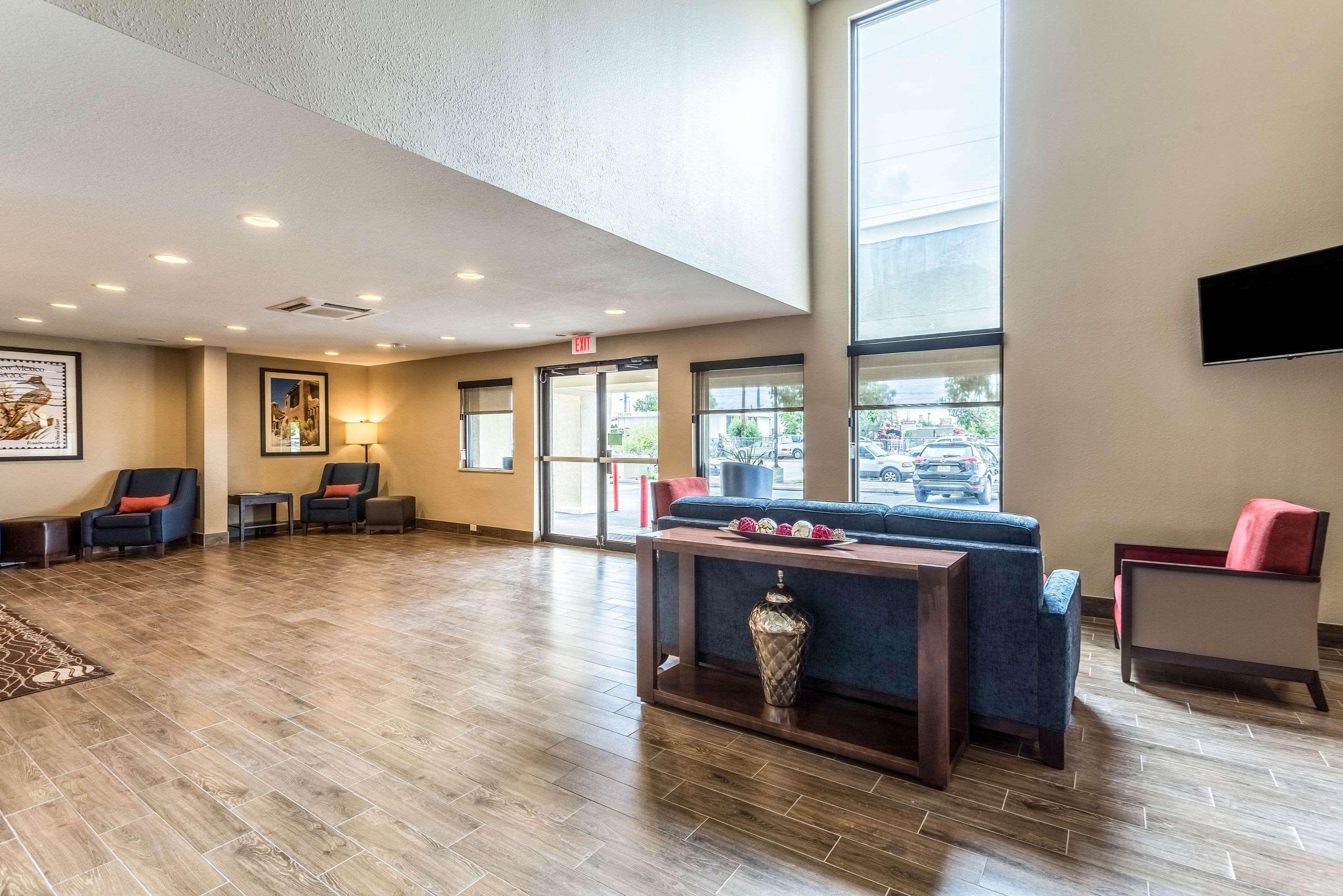 Hotel Comfort & Downtown