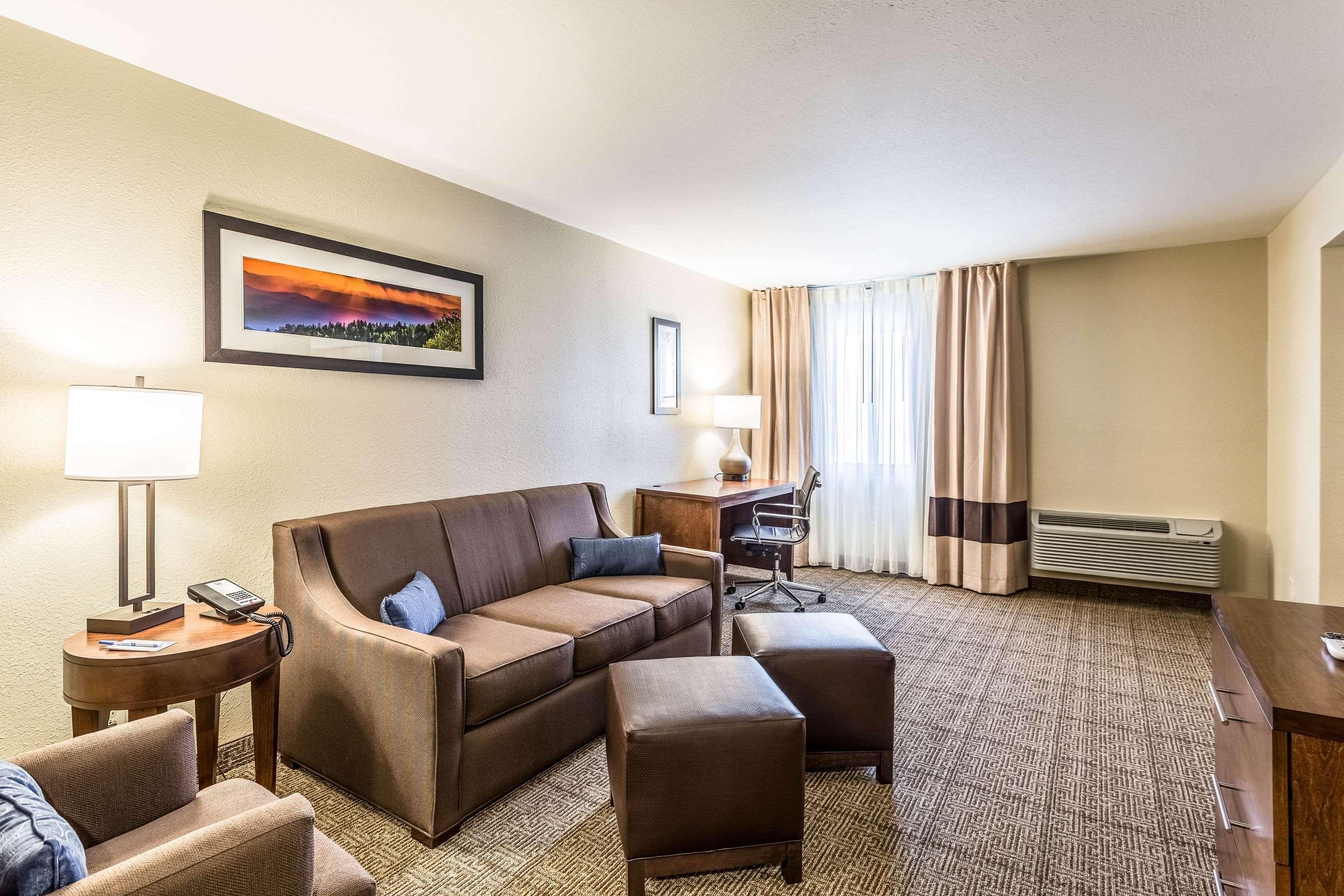 Comfort & Downtown 2*