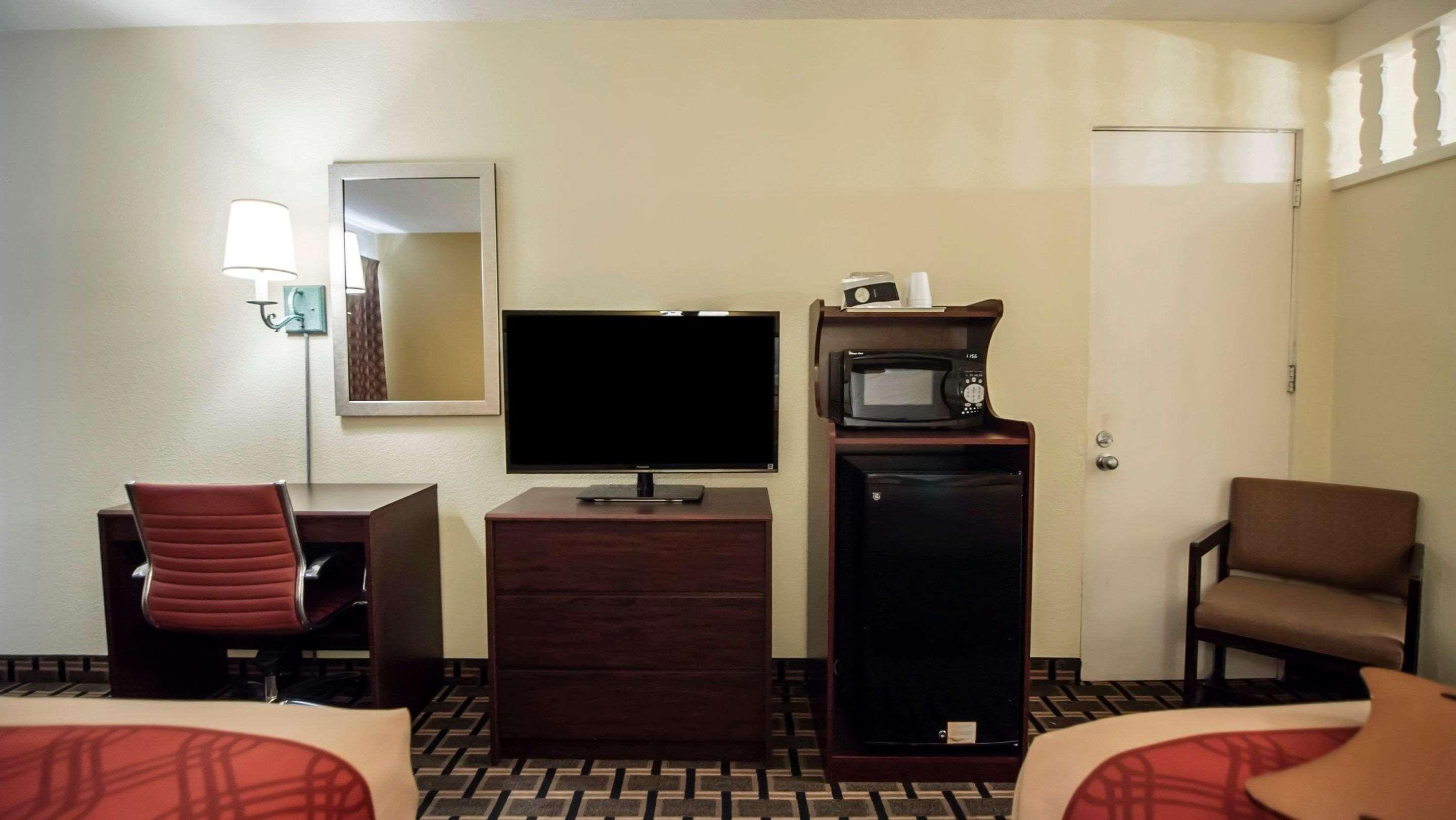 Super 8 By Wyndham Downtown Motel Albuquerque