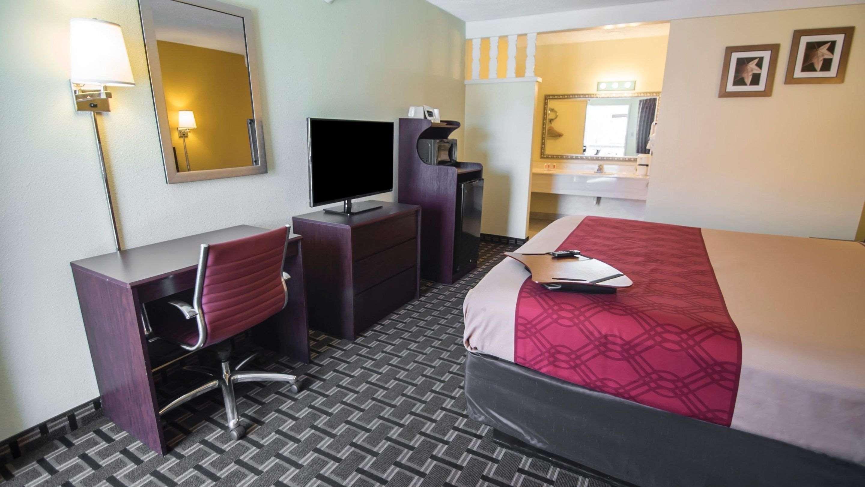 Super 8 By Wyndham Downtown Motel Albuquerque