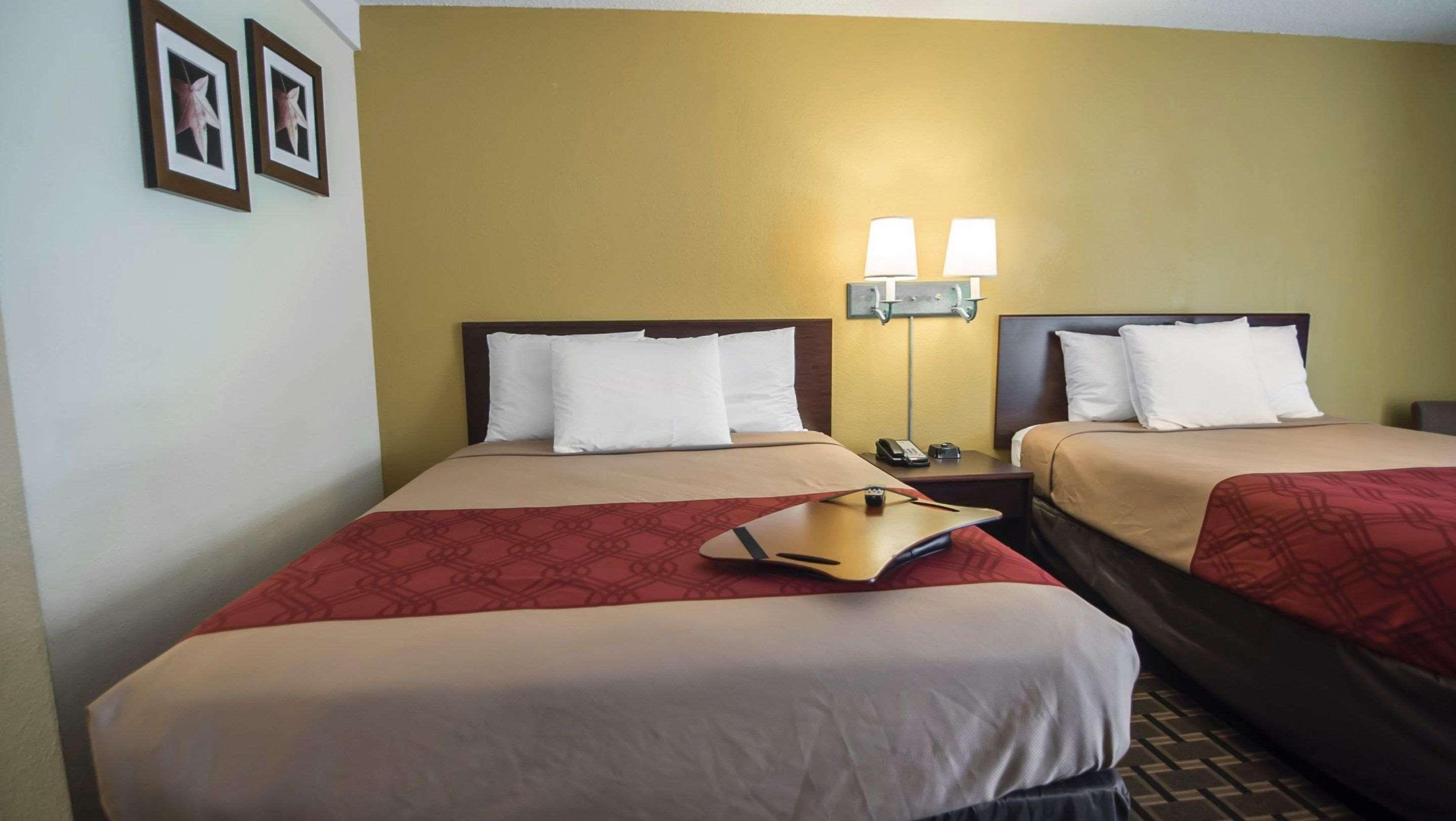 Super 8 By Wyndham Downtown Albuquerque