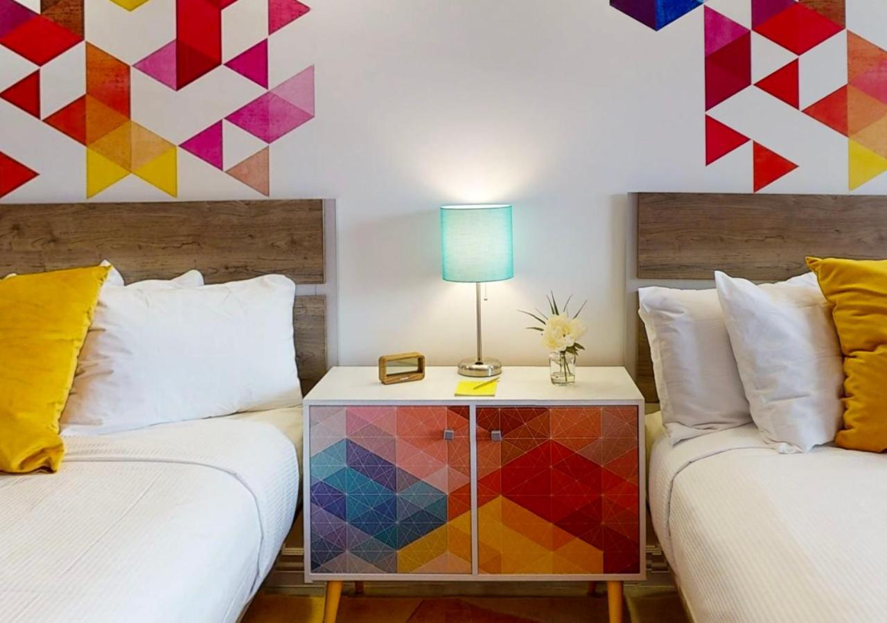 Zazz Hotel 3*