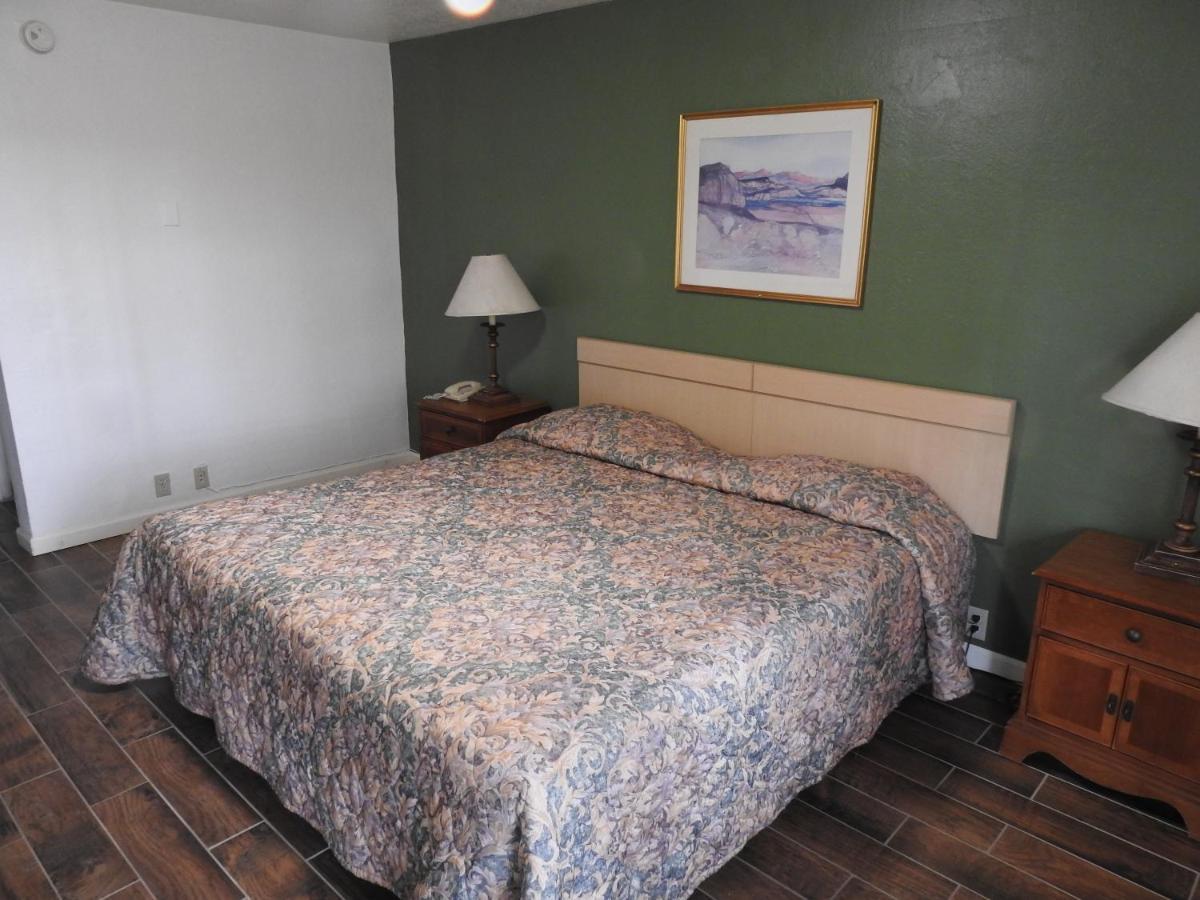 Inn Downtown 2*
