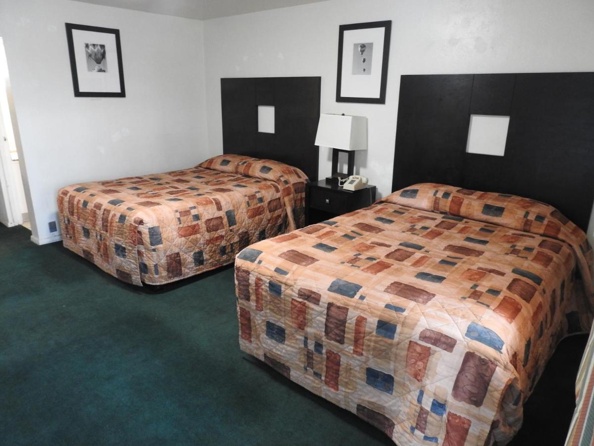 Inn Downtown 2*