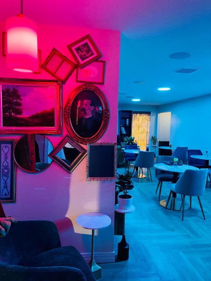 Zazz Hotel