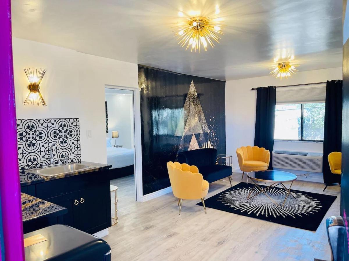 Zazz Hotel