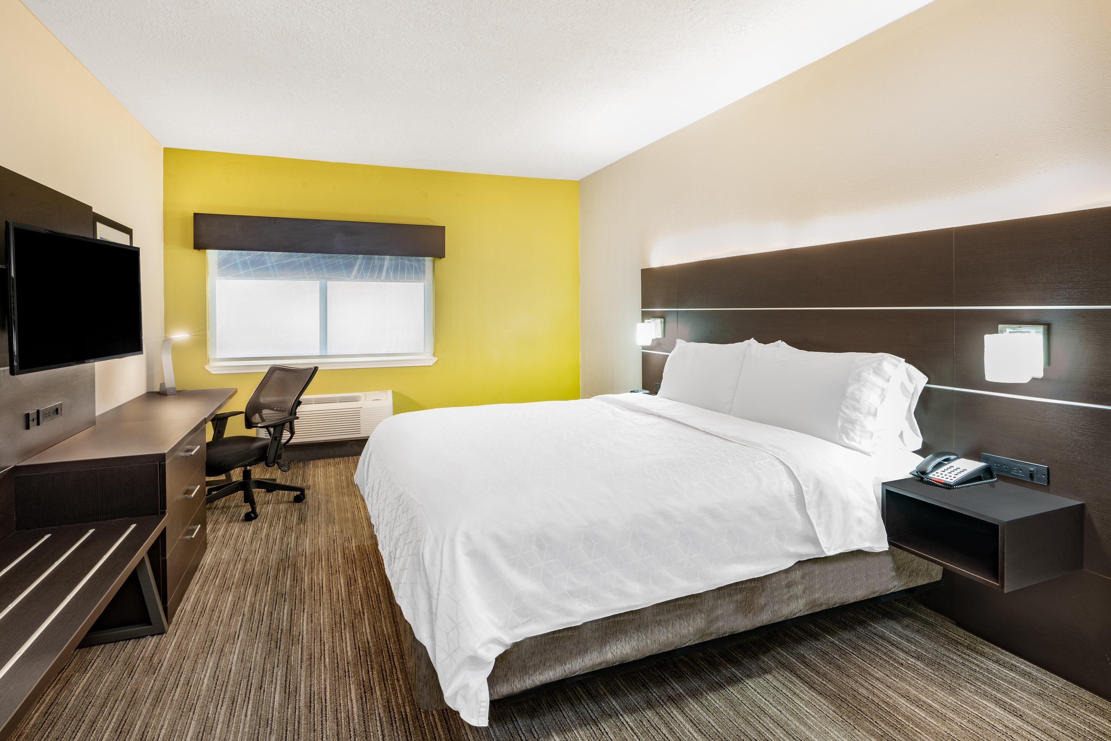 Express & - North Balloon Fiesta Park By Ihg 2*