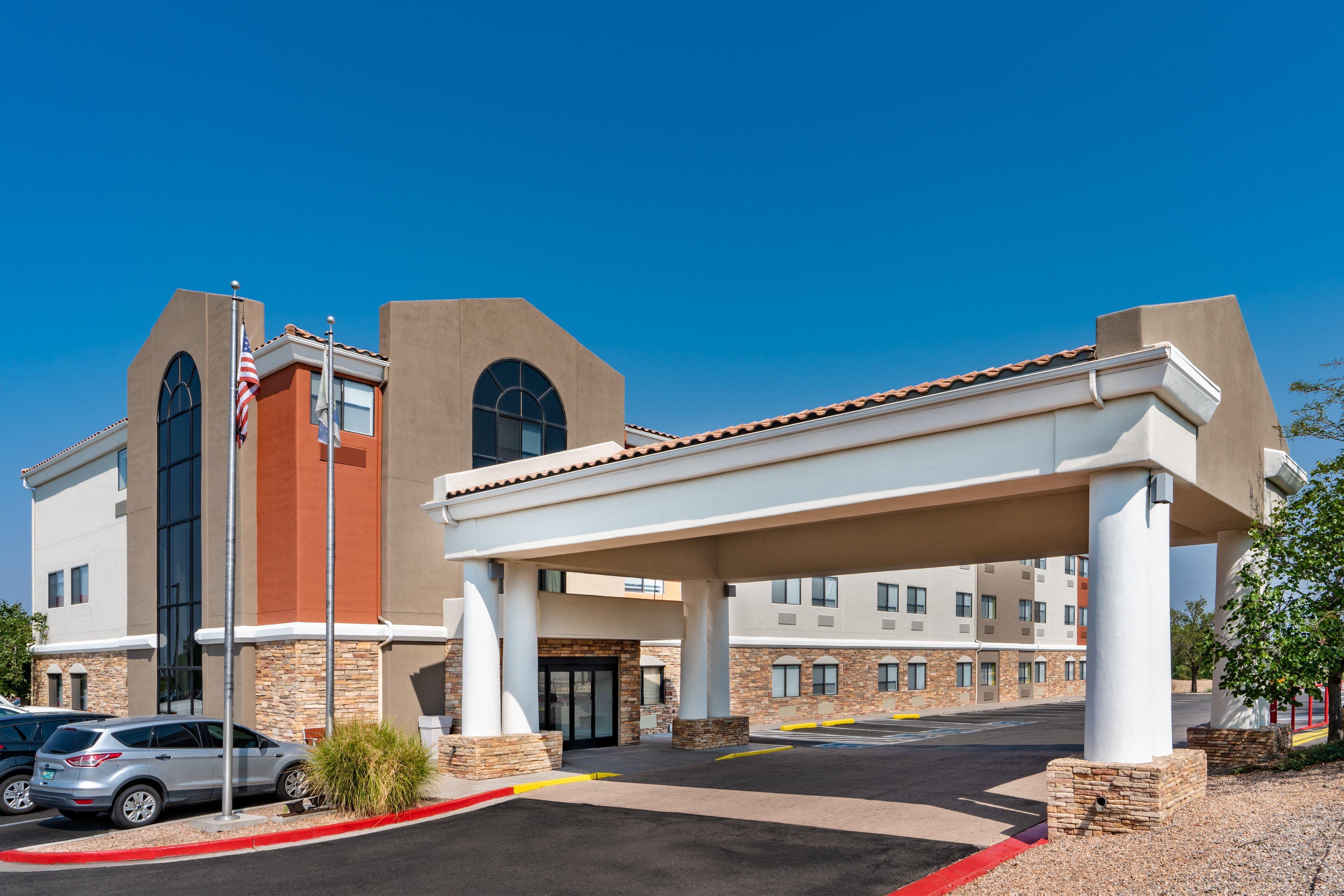 Express & - North Balloon Fiesta Park By Ihg 2*