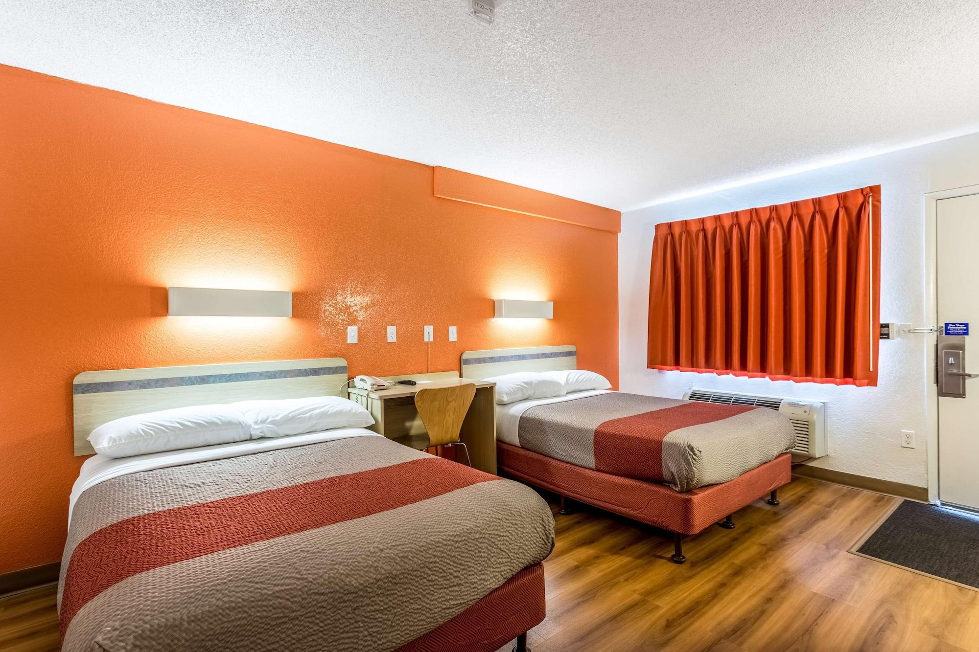 6-albuquerque, Nm - South - Airport Hotel 2*