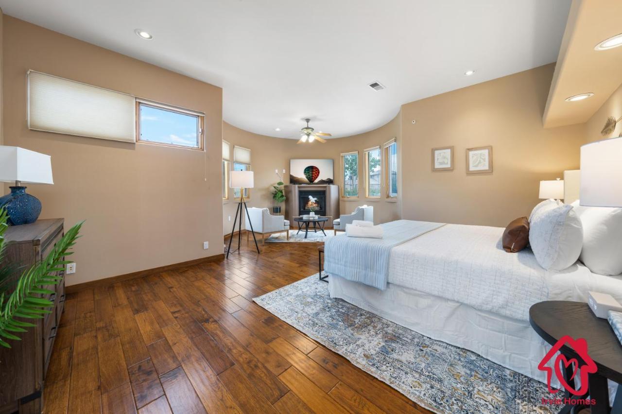 Elena's Sandia Sanctuary - An Irvie Holiday home Albuquerque