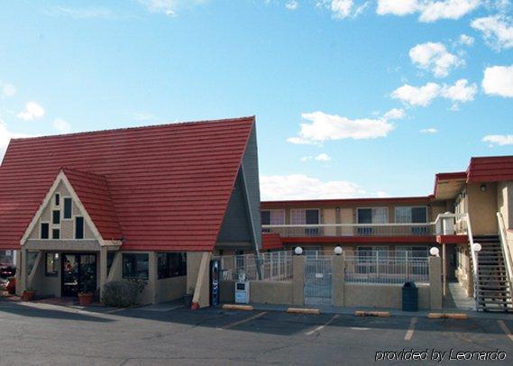 Motel Super 8 By Wyndham Downtown