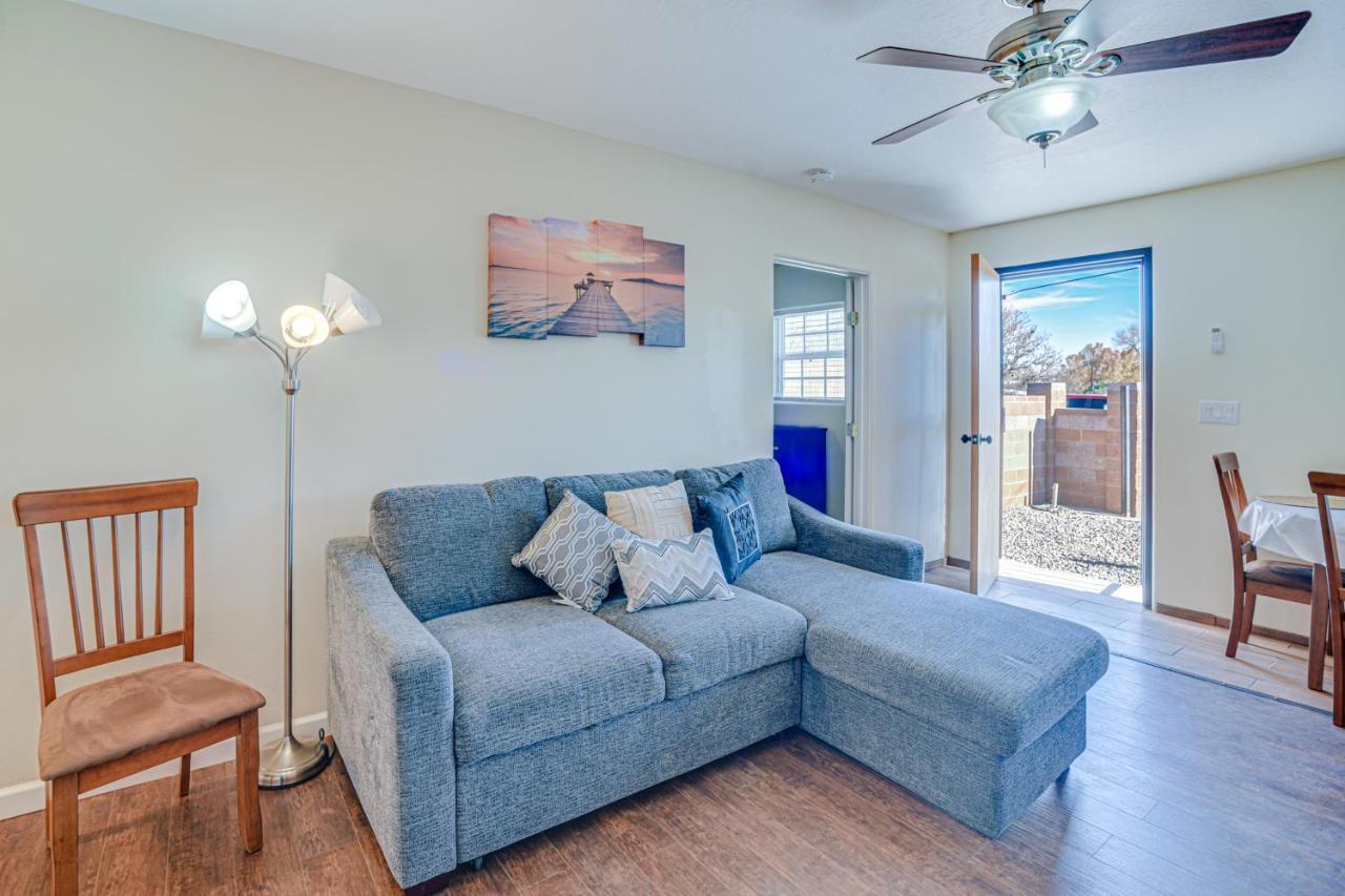 Holiday home Sunlit Retreat 3 Mi To Old Town!