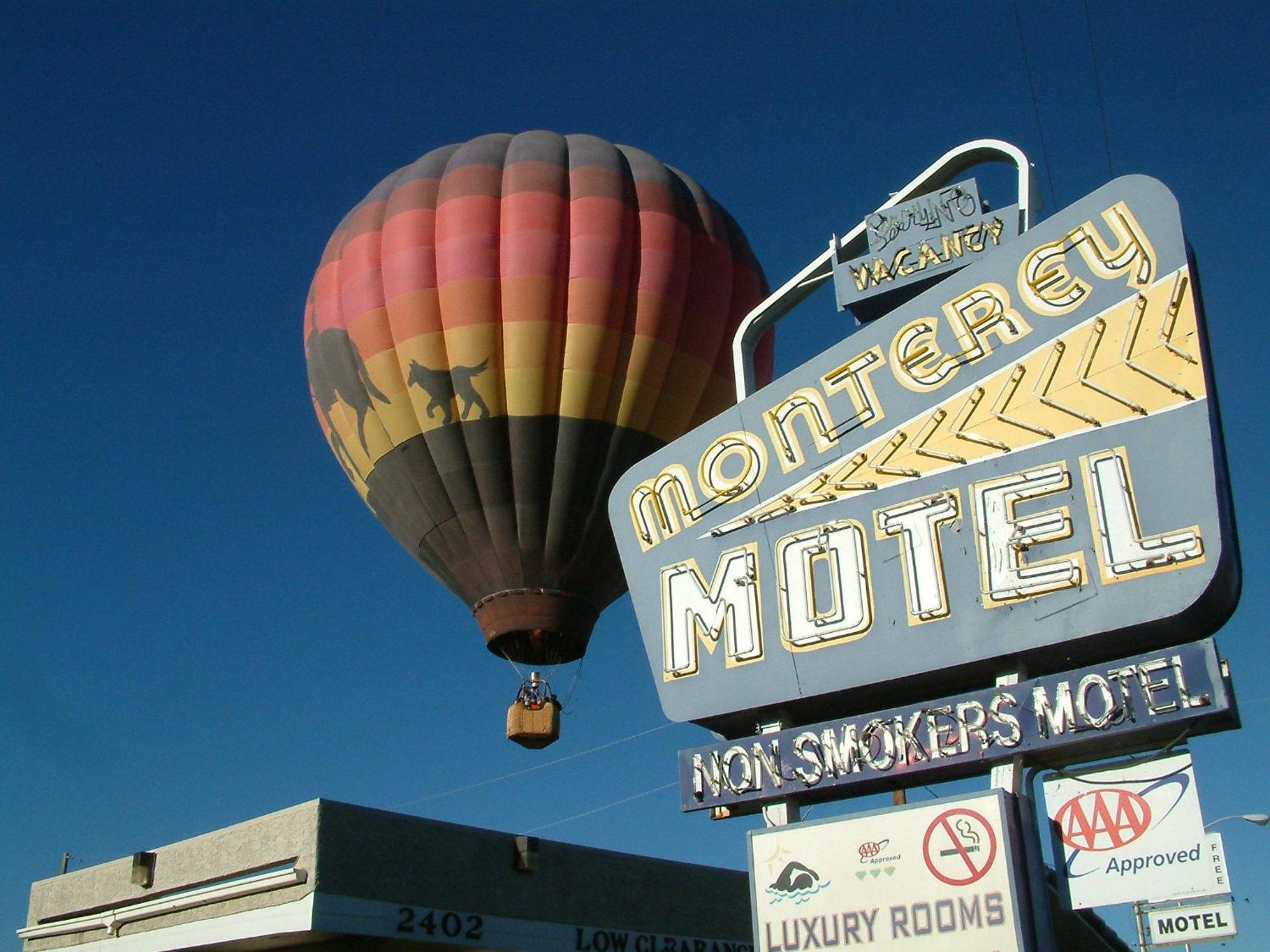 The Monterey 2* Albuquerque