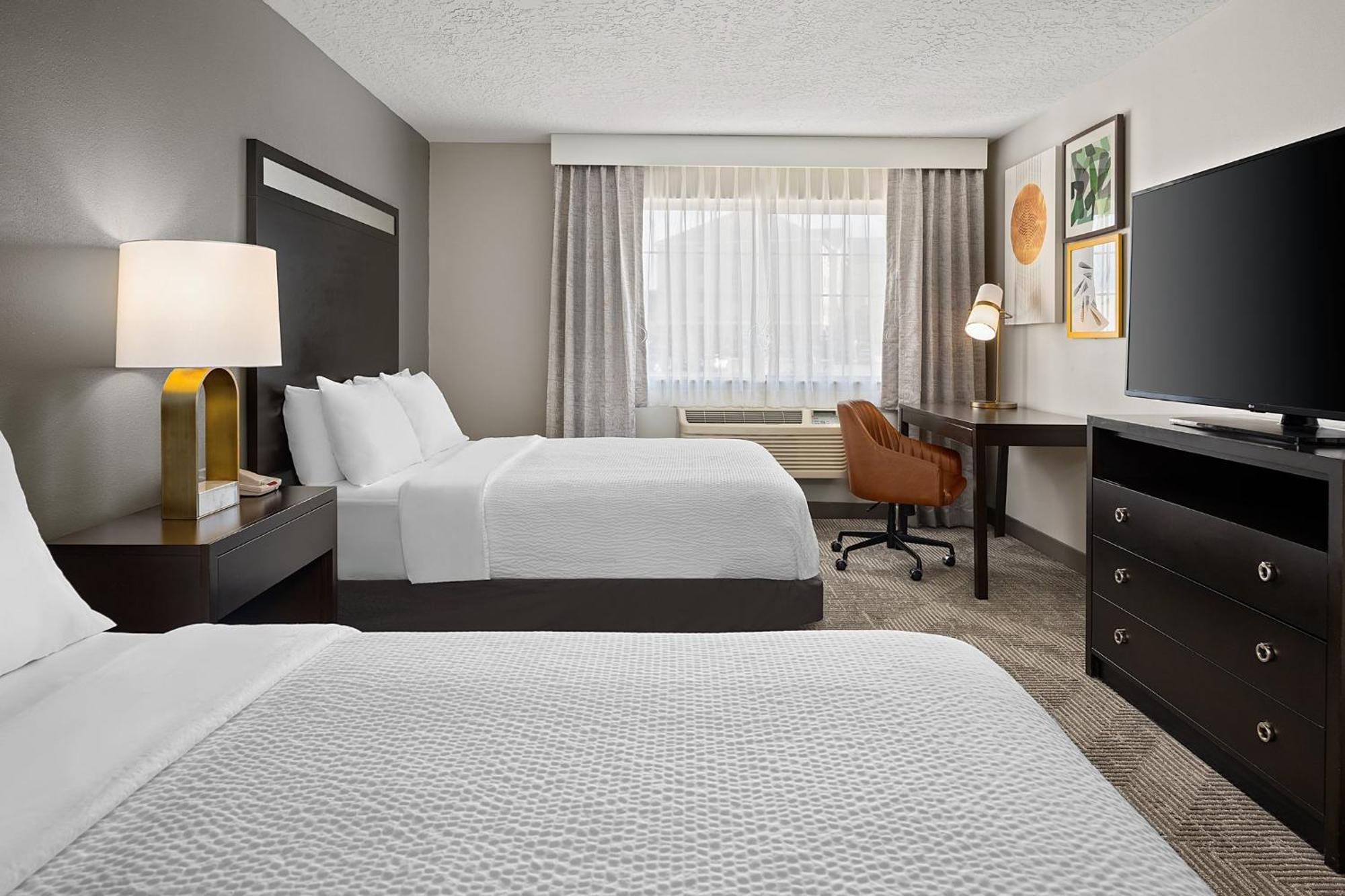 Hotel & Airport By Ihg