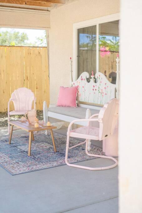Holiday home 50 Shades Of Pink-hot Tub! Albuquerque