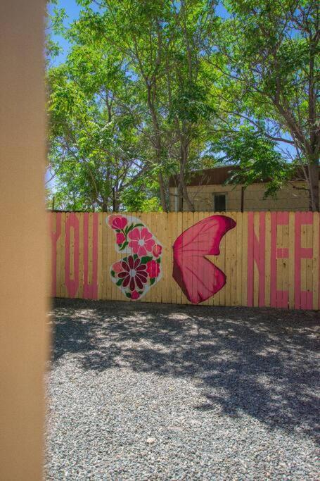 50 Shades Of Pink-hot Tub! * Albuquerque