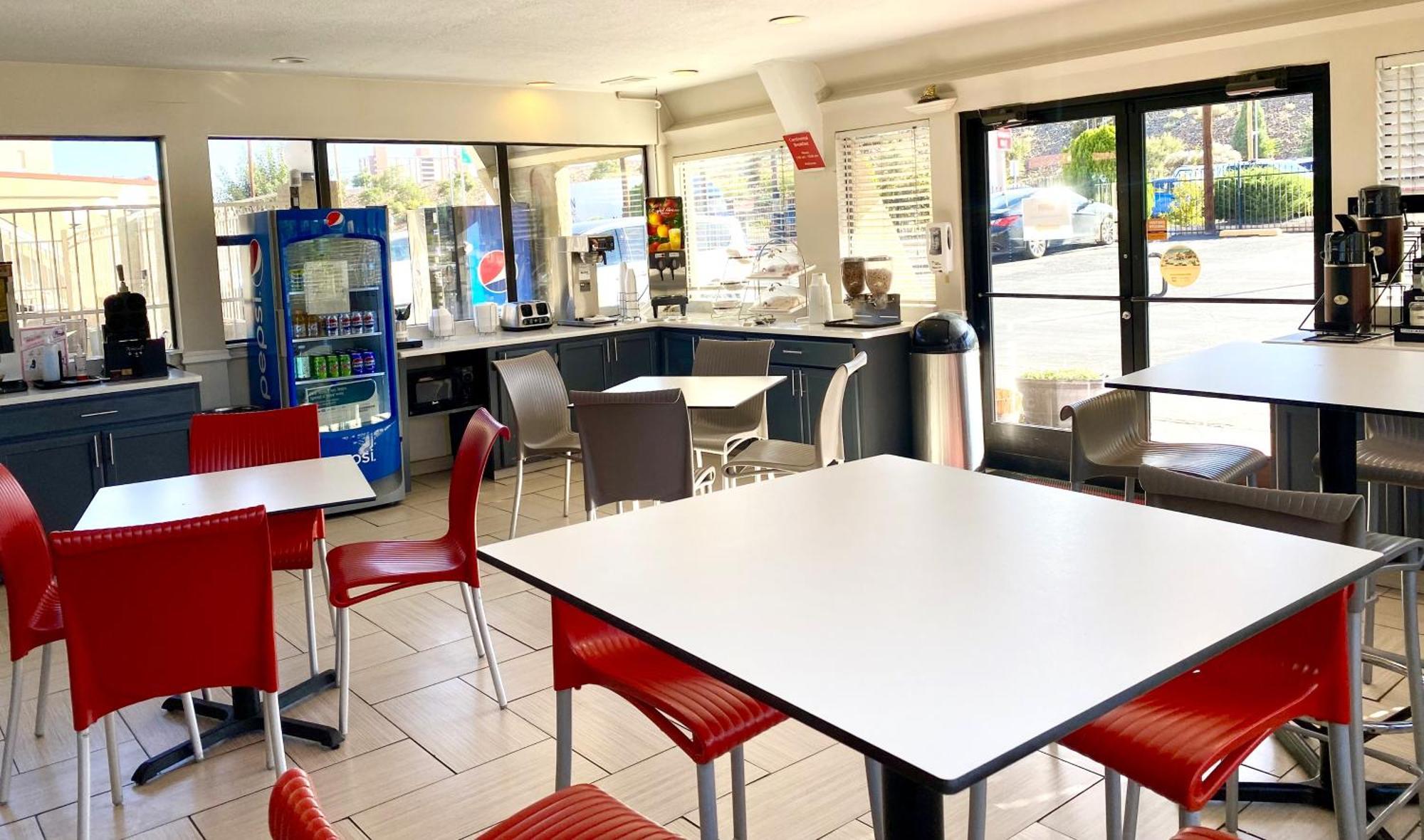Super 8 By Wyndham Downtown Motel Albuquerque