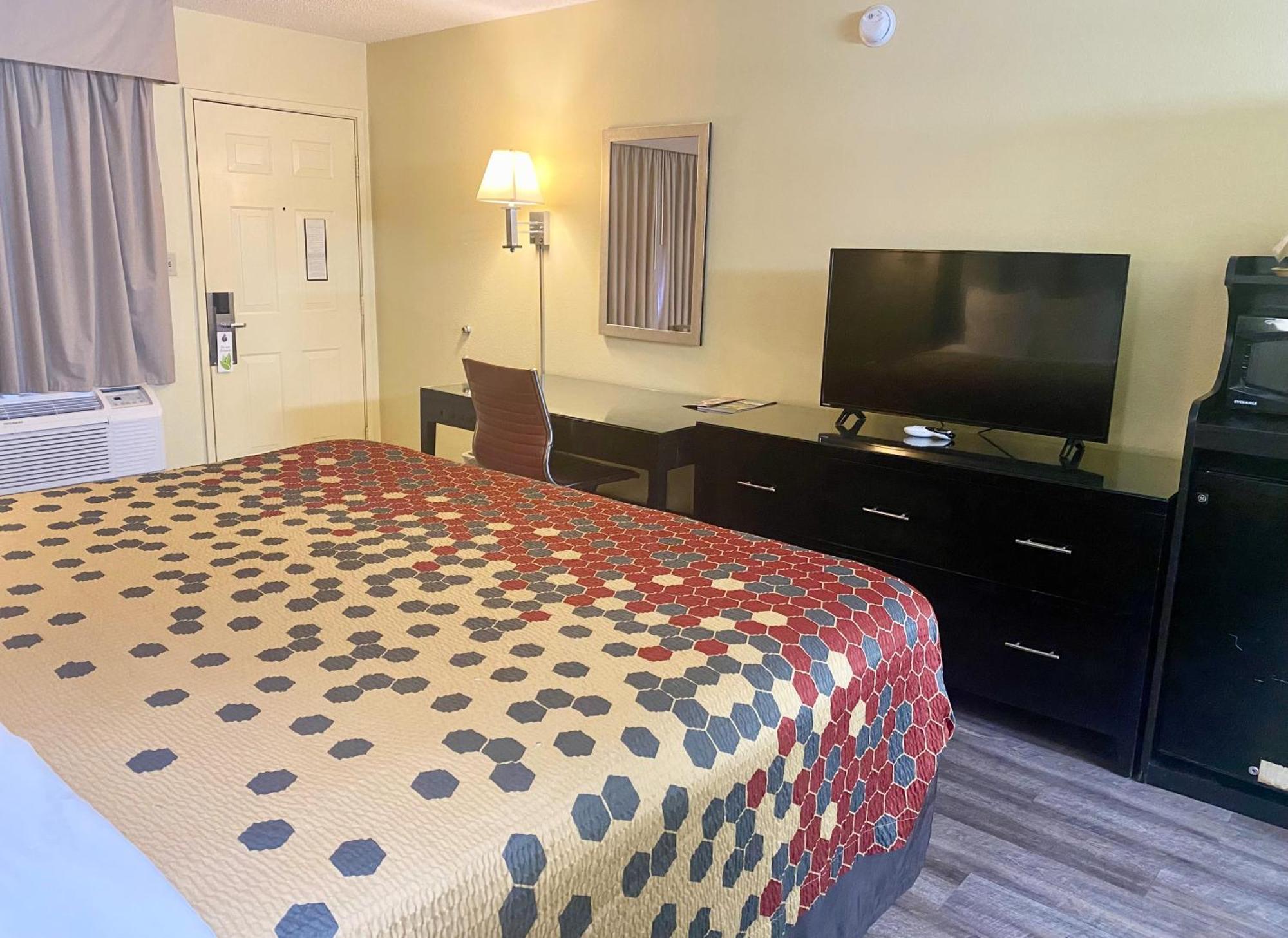 Super 8 By Wyndham Downtown 2* Albuquerque