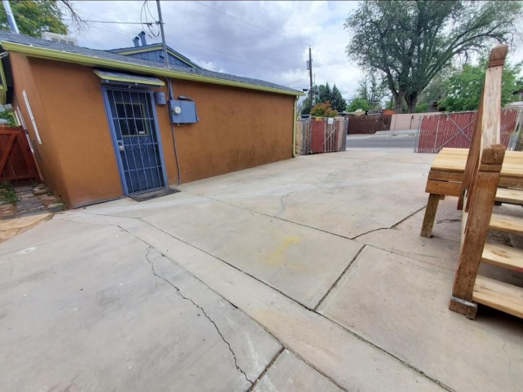 Holiday home Pet Friendly Modern Casita In Heart Of Nob Hill Albuquerque