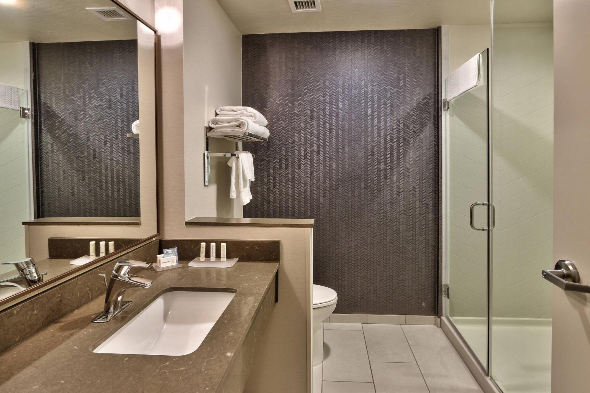 Fairfield & By Marriott North Albuquerque