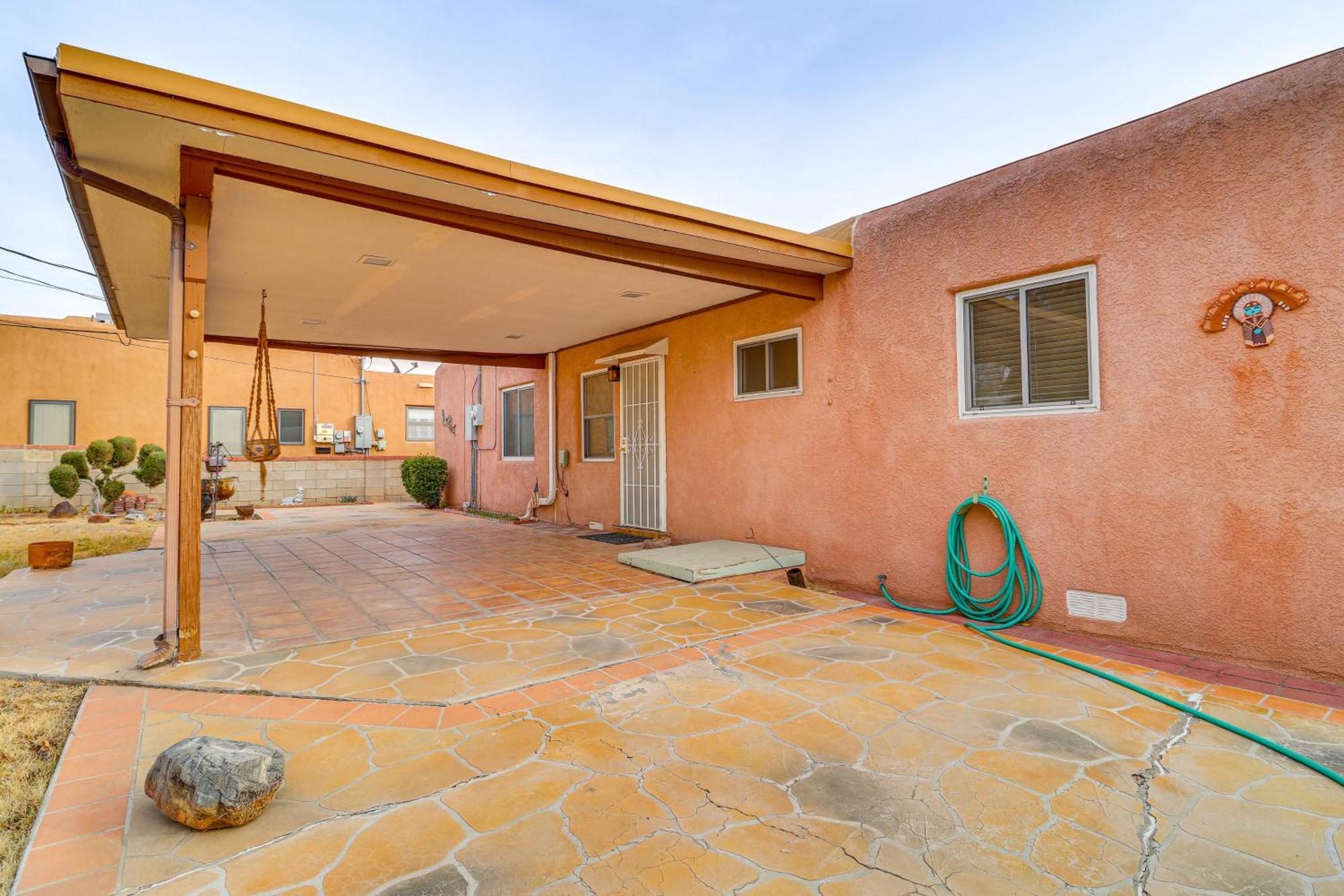Holiday home 2 Mi To Unm Campus In Quiet Area Of Abq *