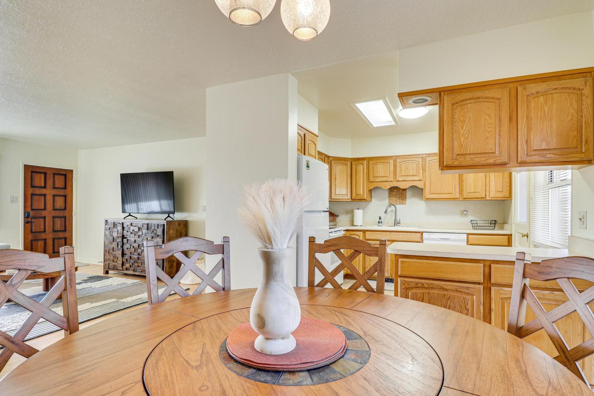 2 Mi To Unm Campus In Quiet Area Of Abq * Albuquerque