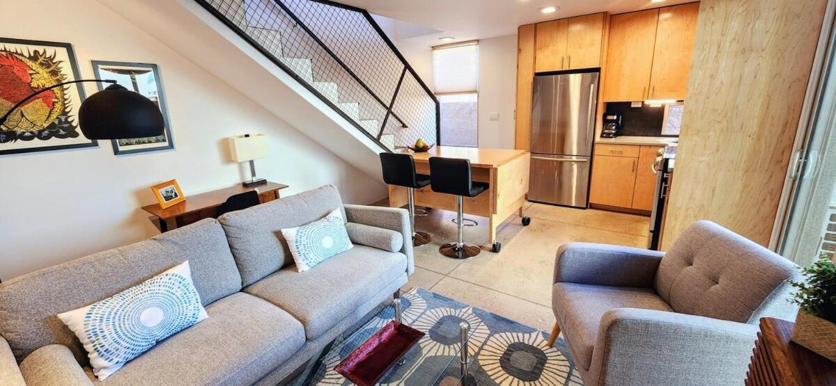 Chic Townhome Haven Rooted Downtown Albuquerque