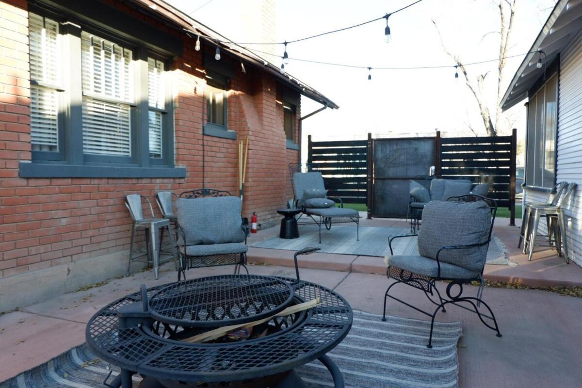Bricklight District Villa *