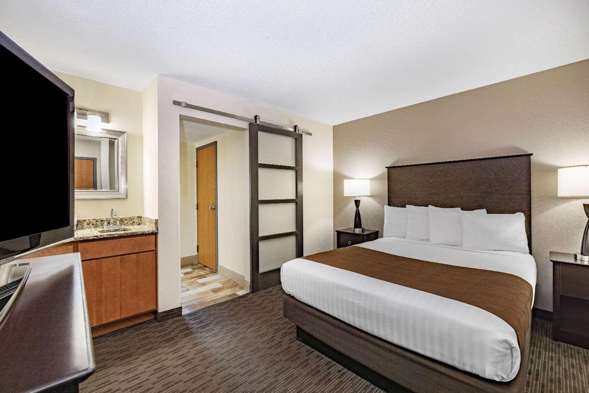 Comfort & Downtown Albuquerque