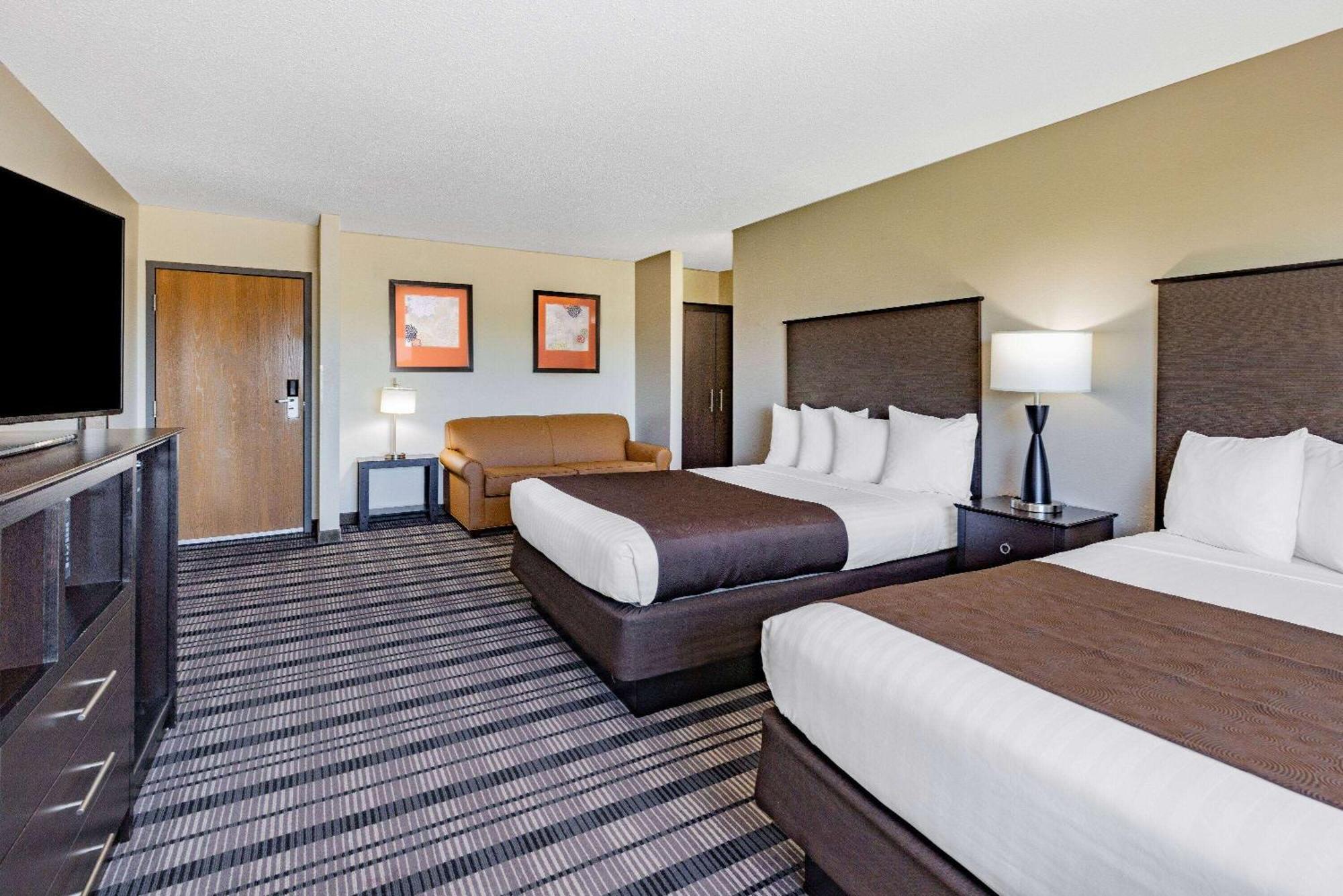 Comfort & Downtown Hotel 2*